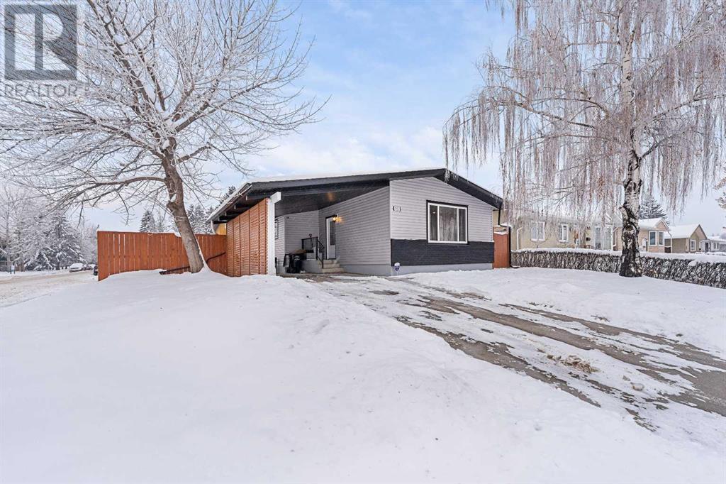 302 Adams Crescent SE, Calgary, Alberta