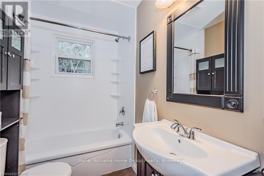 23 Dumbarton StreetGuelph (Waverley), Ontario  N1E 3T4 - Photo 18 - X11822814