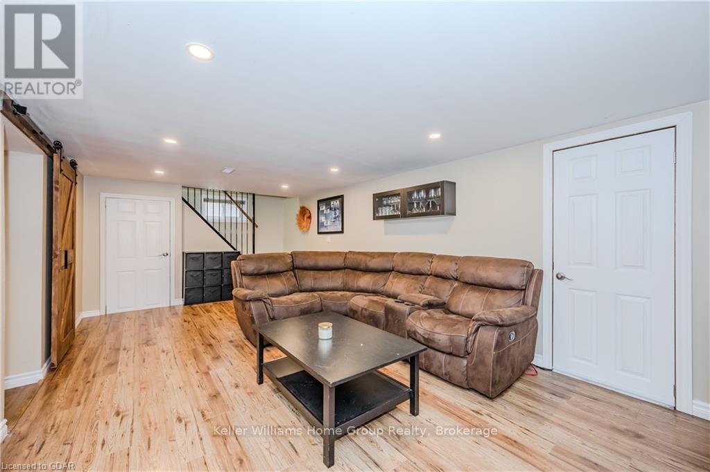 23 Dumbarton StreetGuelph (Waverley), Ontario  N1E 3T4 - Photo 23 - X11822814