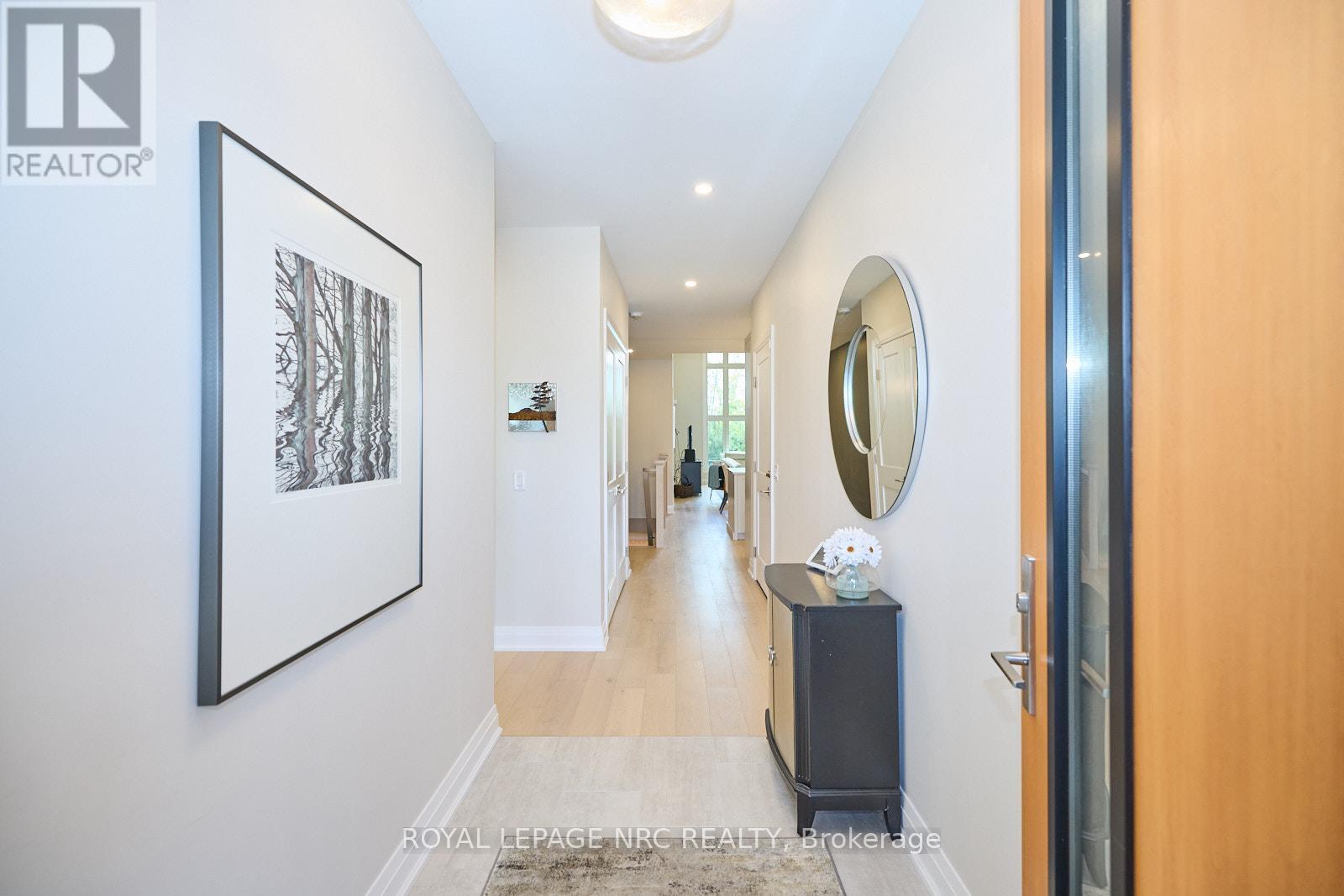 Property at 35 TALIESIN TRAIL image 4