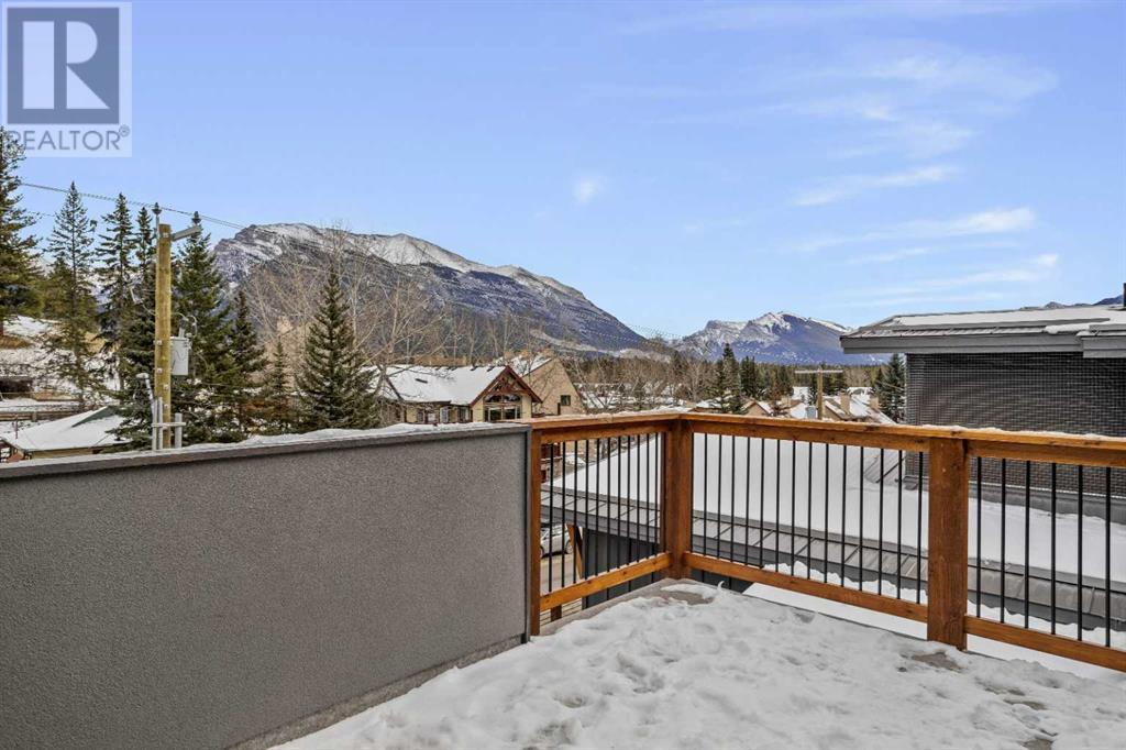 251a Three Sisters Drive, Canmore, Alberta  T1W 2M4 - Photo 2 - A2182737