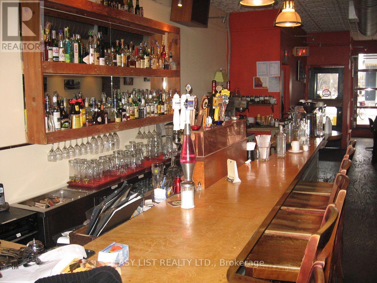 512 Queen Street W, Toronto, Ontario  M5V 2B3 - Photo 4 - C11885935