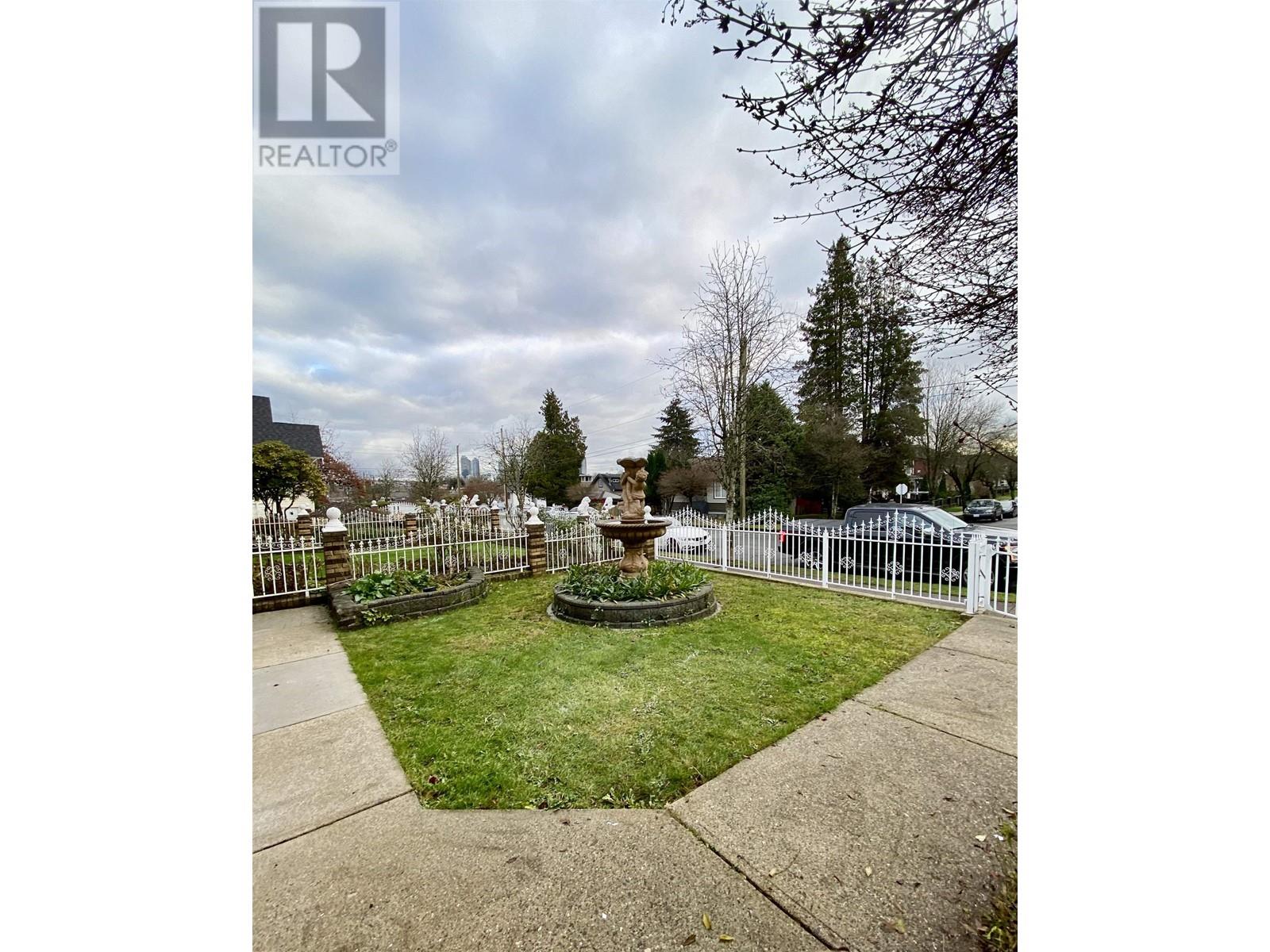 Listing Picture 2 of 17 : 3153 PARKER STREET, Vancouver / 溫哥華 - 魯藝地產 Yvonne Lu Group - MLS Medallion Club Member