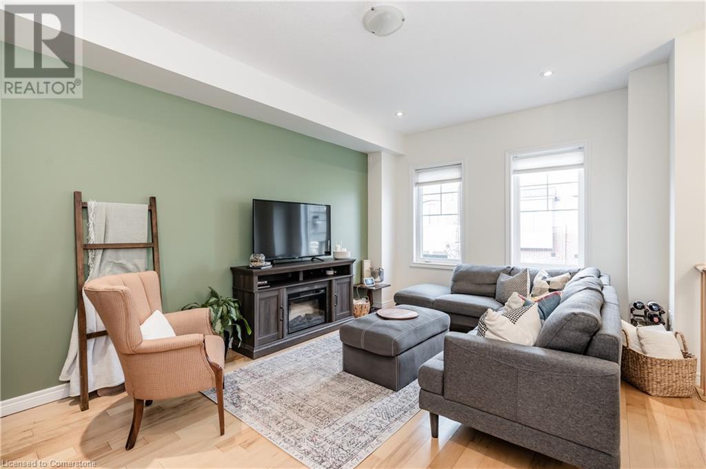 34 Marr Lane, Hamilton, Ontario  L9G 3K9 - Photo 2 - 40684066