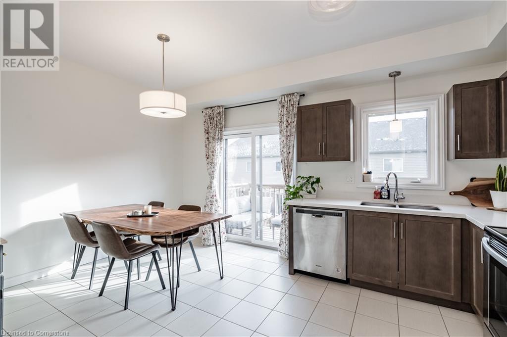 34 Marr Lane, Hamilton, Ontario  L9G 3K9 - Photo 5 - 40684066