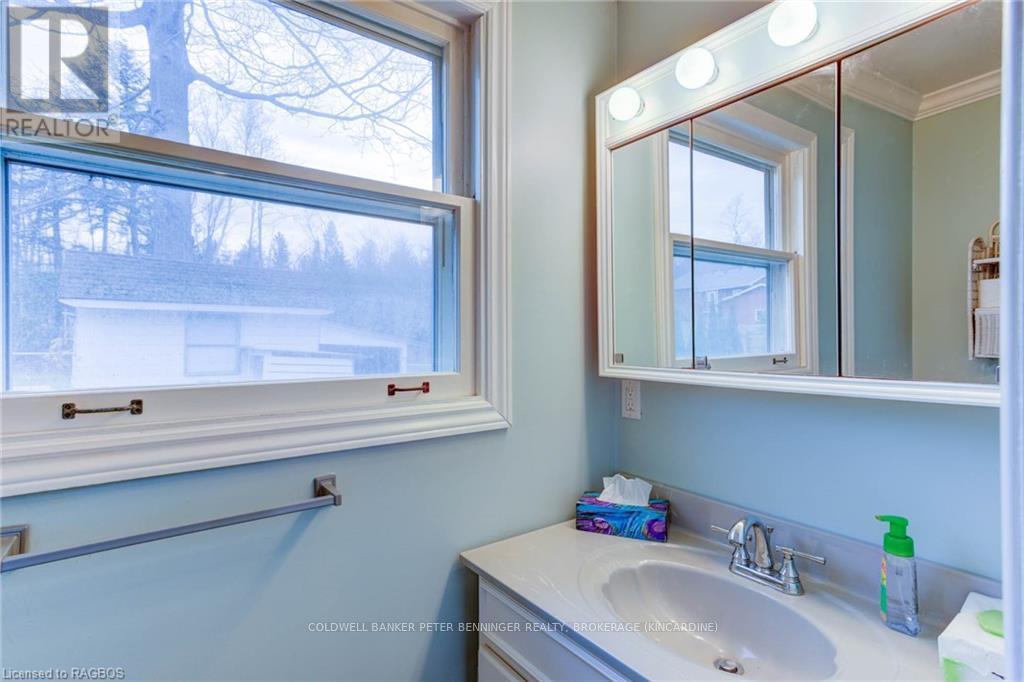 205 London Road, Huron-Kinloss, Ontario  N2Z 2X3 - Photo 22 - X11823108