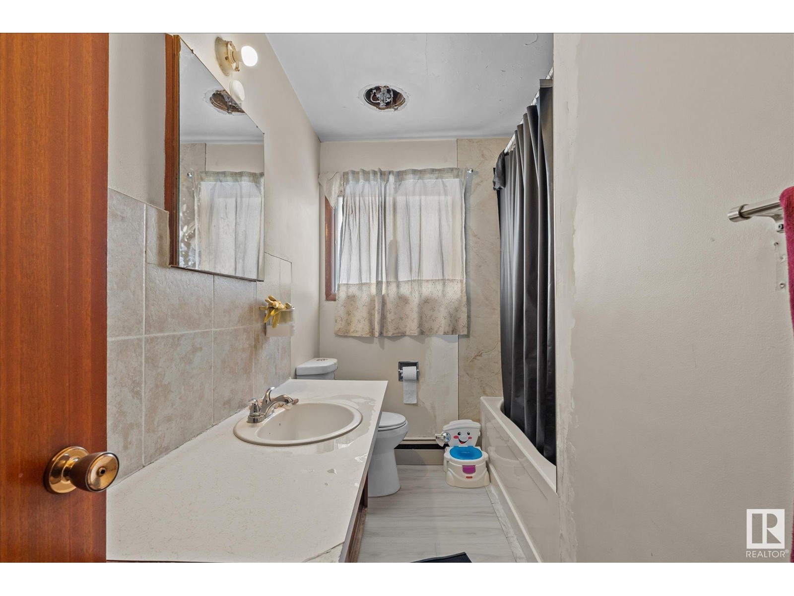 #9503-9505-9507 9509-9511 9513 129b Av Nw, Edmonton, Alberta  T5E 0P7 - Photo 27 - E4415607