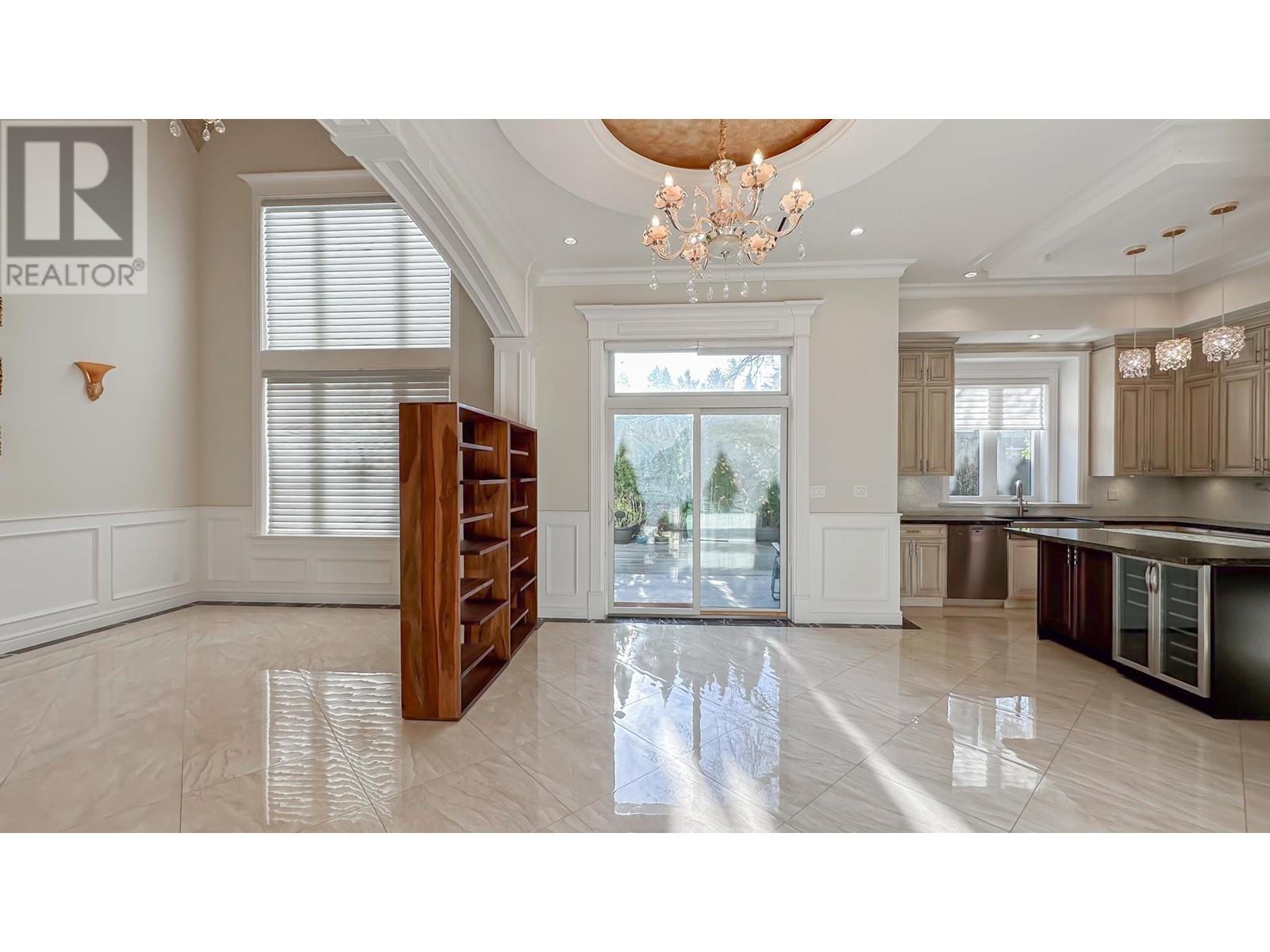 Listing Picture 19 of 40 : 4260 COVENTRY DRIVE, Richmond / 烈治文 - 魯藝地產 Yvonne Lu Group - MLS Medallion Club Member