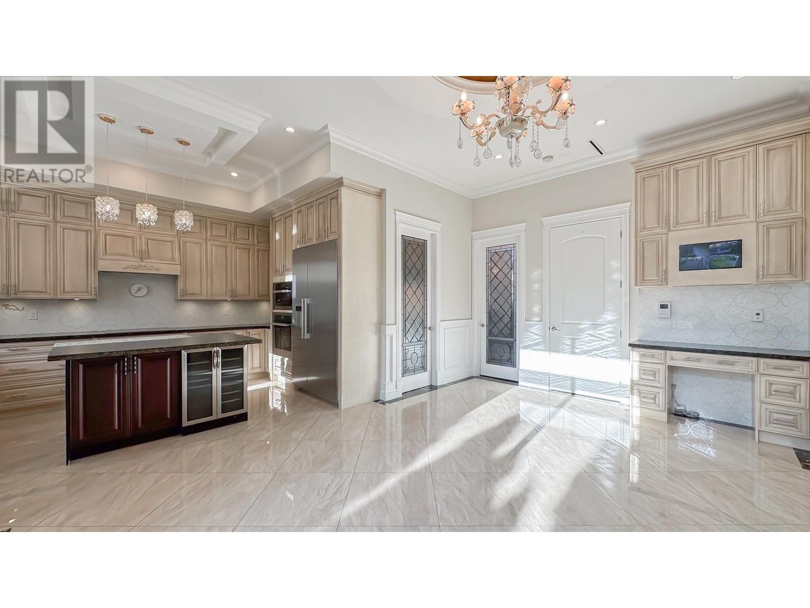 Listing Picture 17 of 40 : 4260 COVENTRY DRIVE, Richmond / 烈治文 - 魯藝地產 Yvonne Lu Group - MLS Medallion Club Member