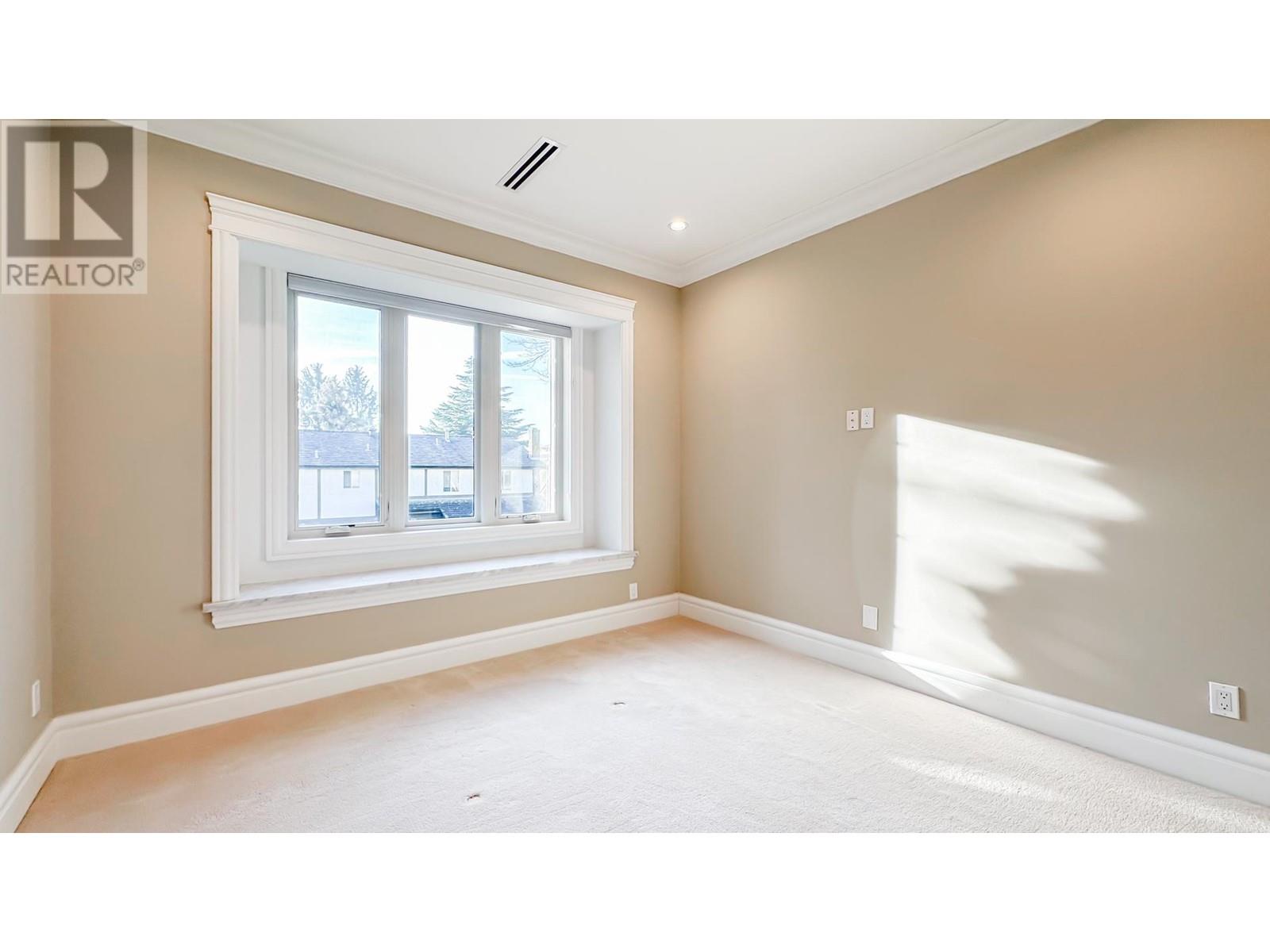 Listing Picture 37 of 40 : 4260 COVENTRY DRIVE, Richmond / 烈治文 - 魯藝地產 Yvonne Lu Group - MLS Medallion Club Member