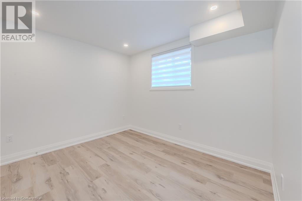 116 South Parkwood Boulevard Unit# B, Elmira, Ontario  N3B 2L1 - Photo 11 - 40684014