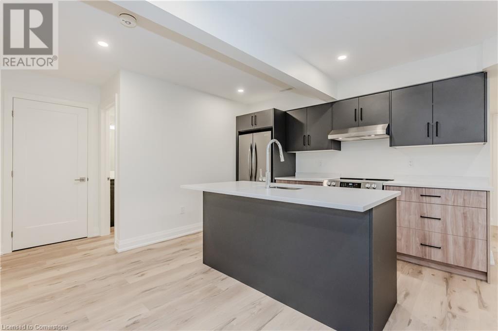 116 South Parkwood Boulevard Unit# B, Elmira, Ontario  N3B 2L1 - Photo 7 - 40684014