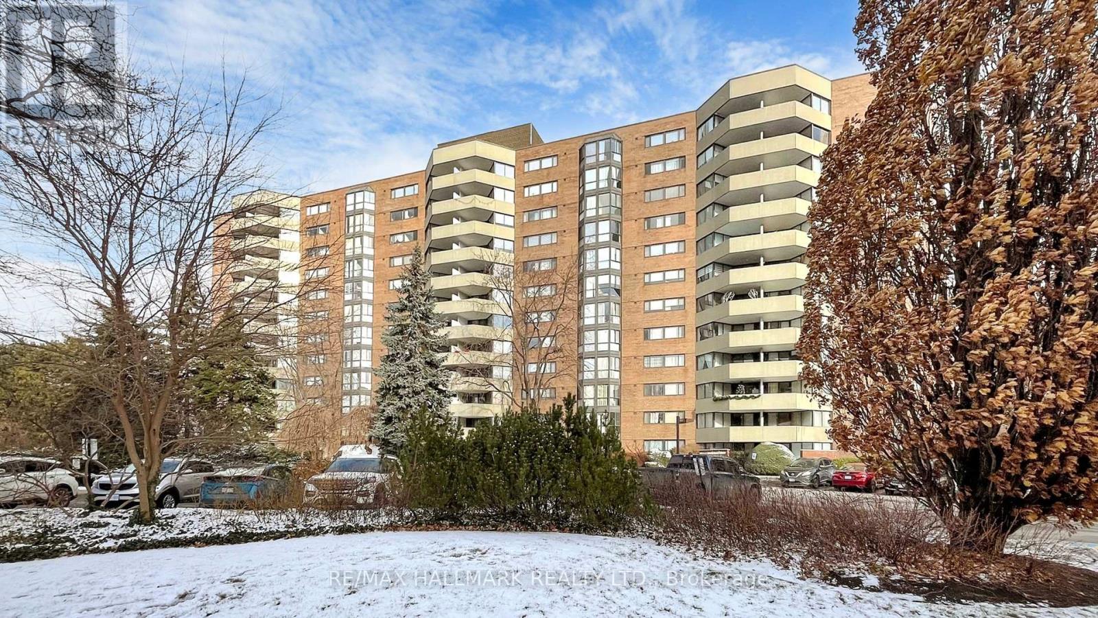 702 - 50 Baif Boulevard, Richmond Hill, Ontario  L4C 5L1 - Photo 2 - N11886073