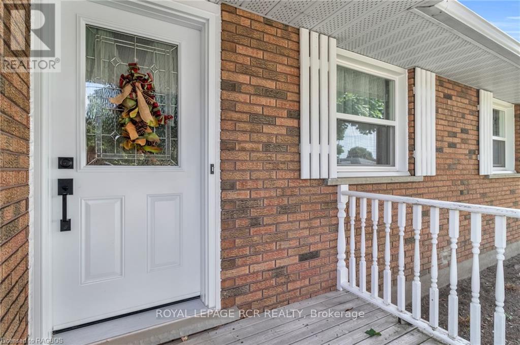 641 21st Avenue A, Hanover, Ontario  N4N 3M2 - Photo 5 - X10848762