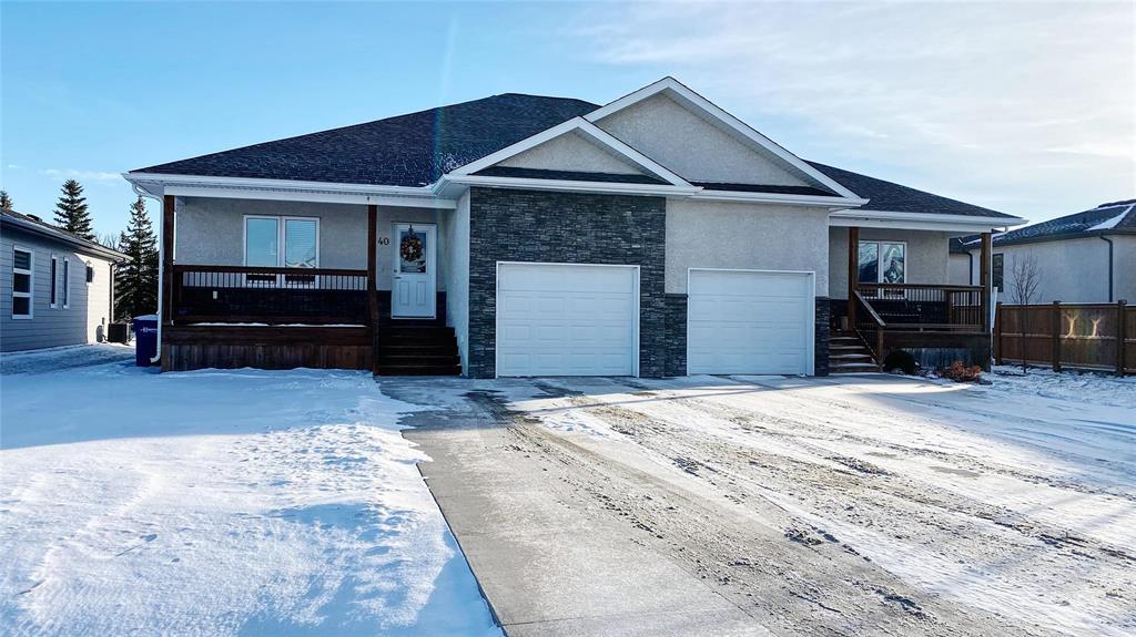 <h3>$357,900</h3><p>40 Peters Lane, Mitchell, Manitoba</p>