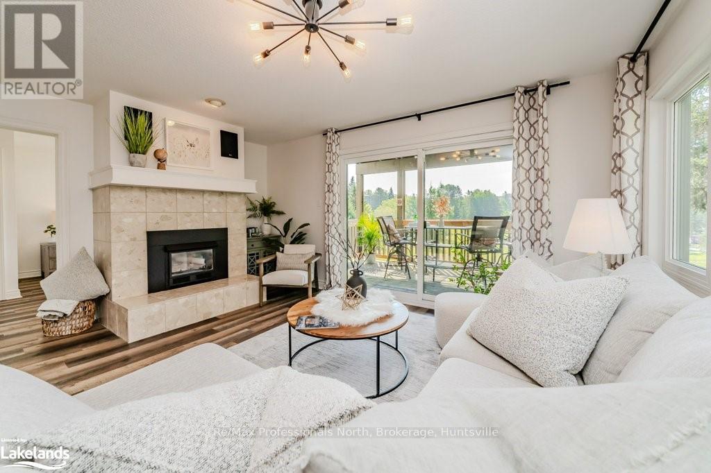 105 - 33 Deerhurst Greens Drive, Huntsville, Ontario  P1H 2J4 - Photo 3 - X10895963