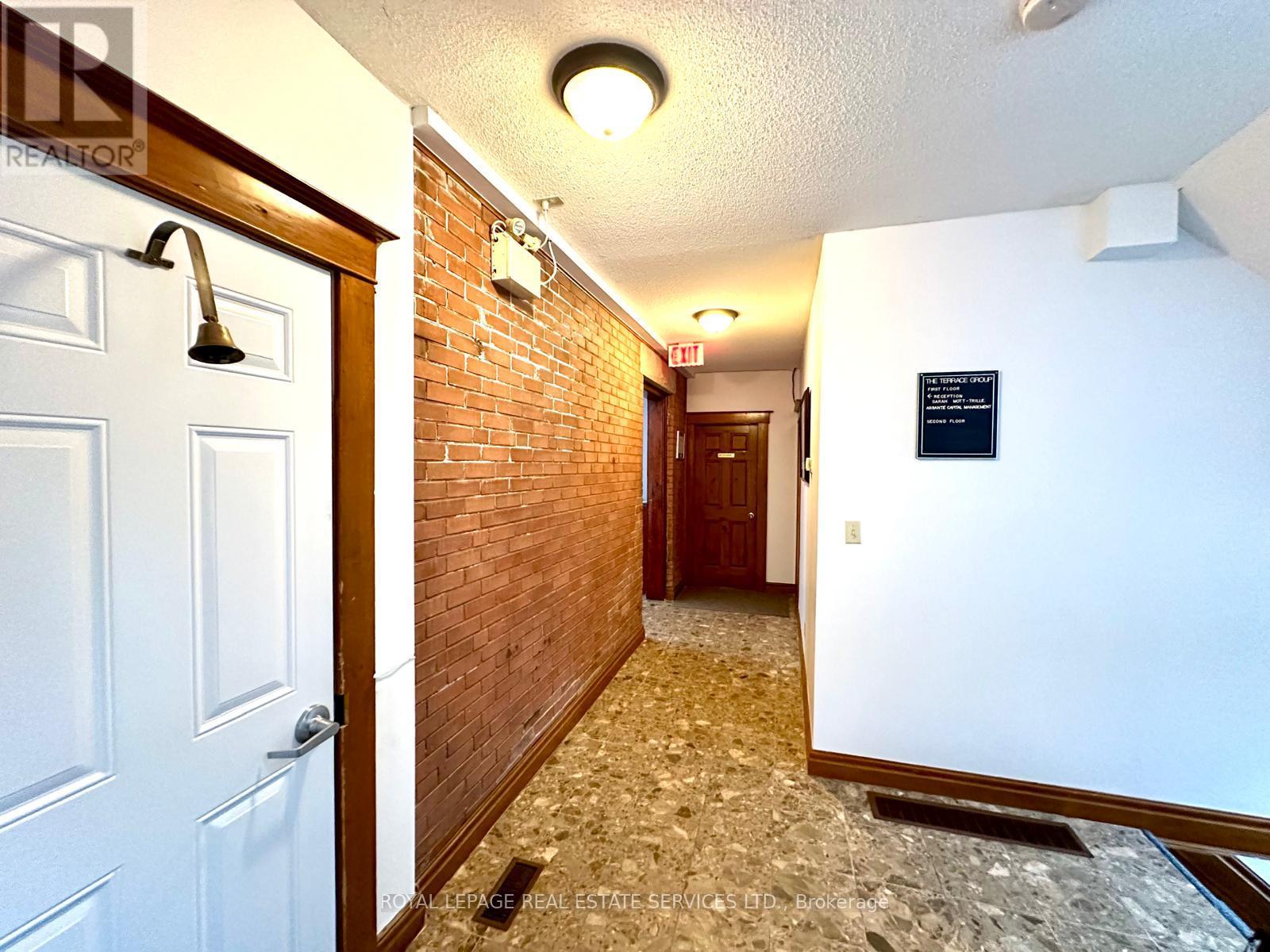 Main Fl - 268 Main Street N, Brampton, Ontario  L6V 1P5 - Photo 3 - W11886238