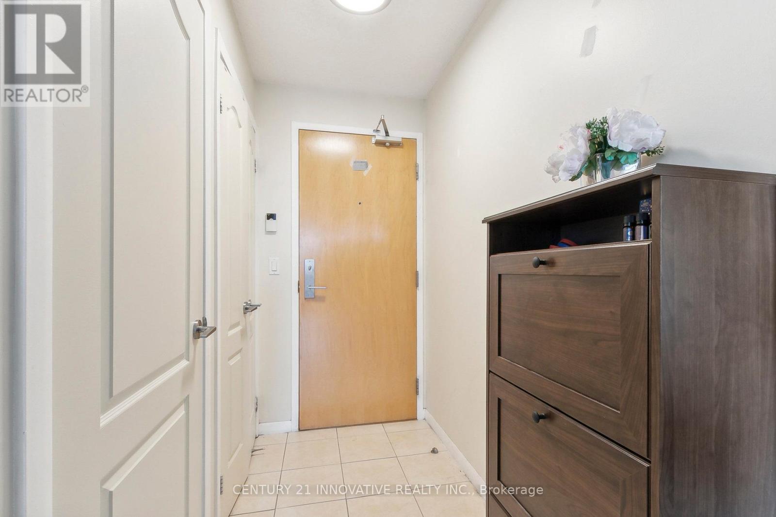 Property at 1005 - 185 LEGION ROAD N image 3