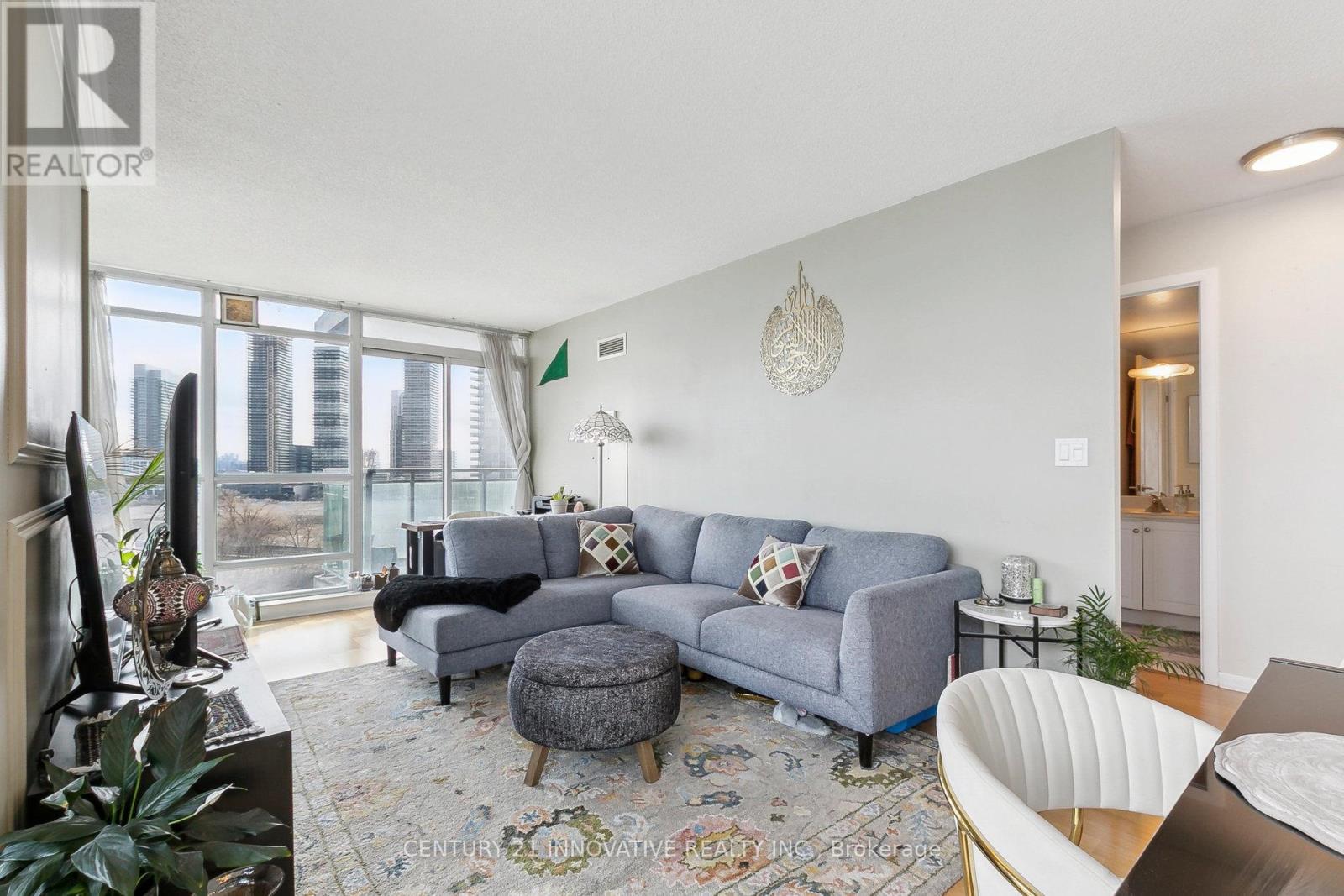 Property at 1005 - 185 LEGION ROAD N image 5