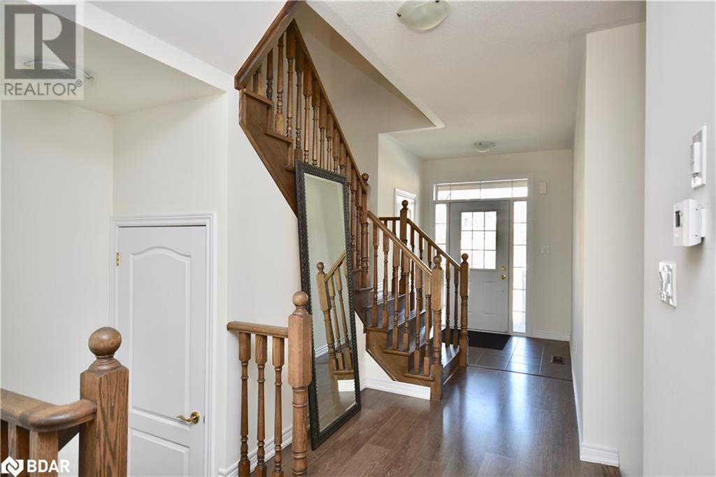 55 Greenwood Drive, Angus, Ontario  L0M 1B4 - Photo 9 - 40684044