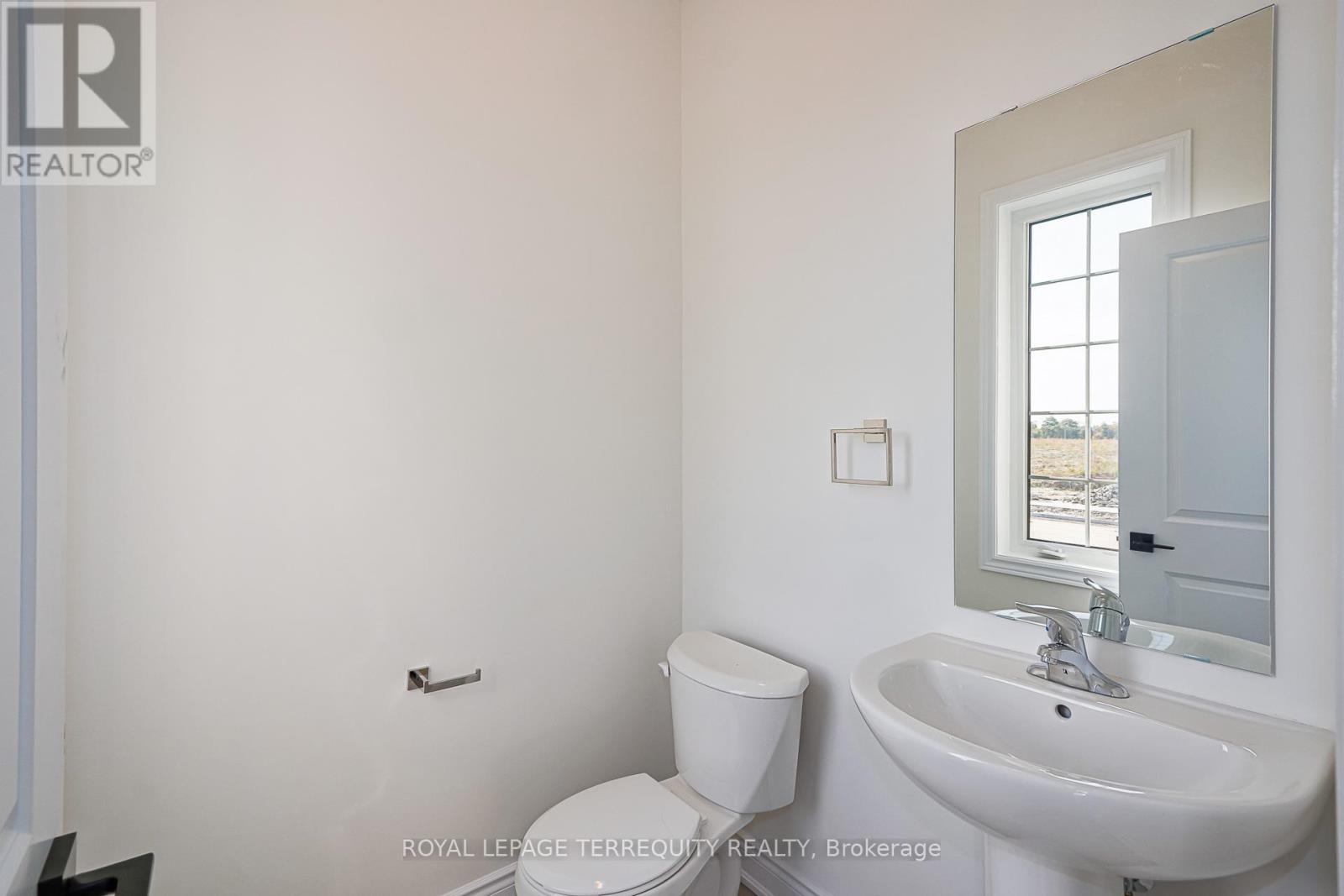 Property at 21 MISSION STREET image 3