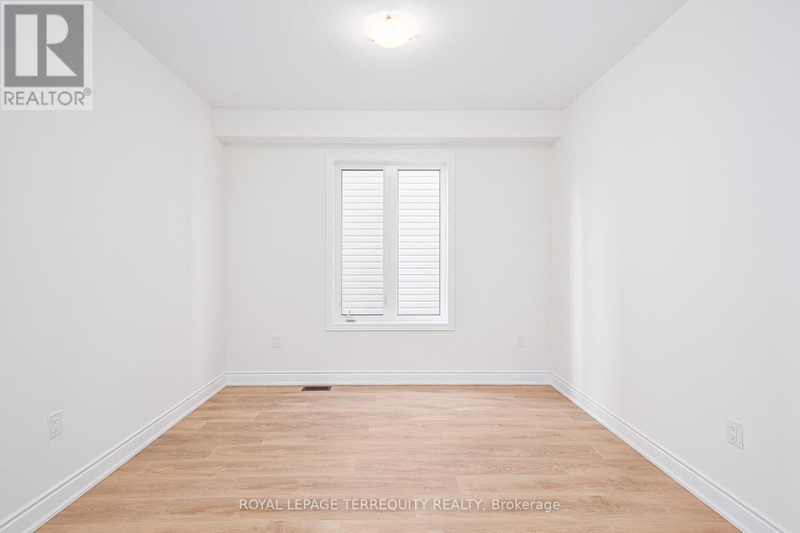 Property at 21 MISSION STREET image 4