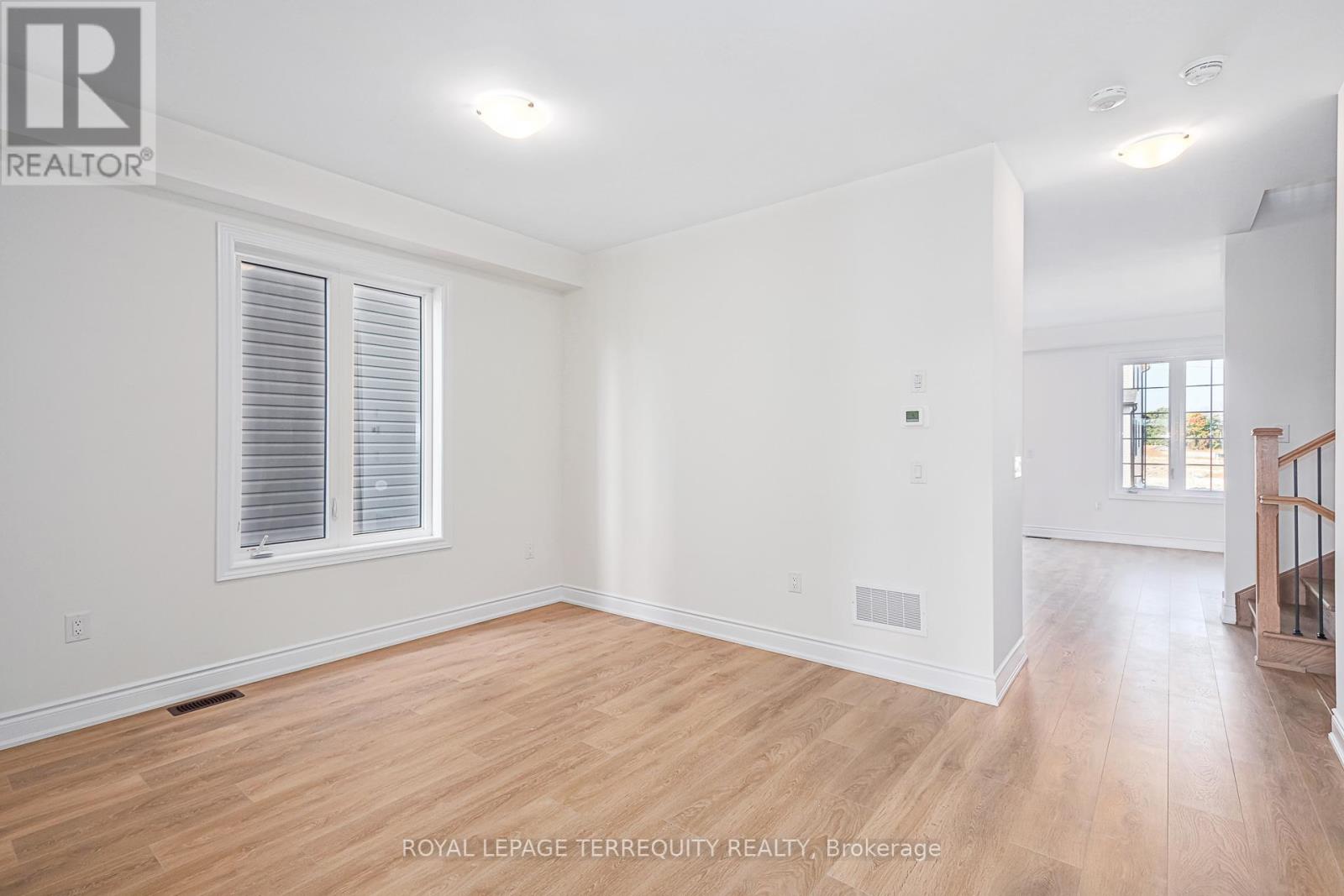 Property at 21 MISSION STREET image 5