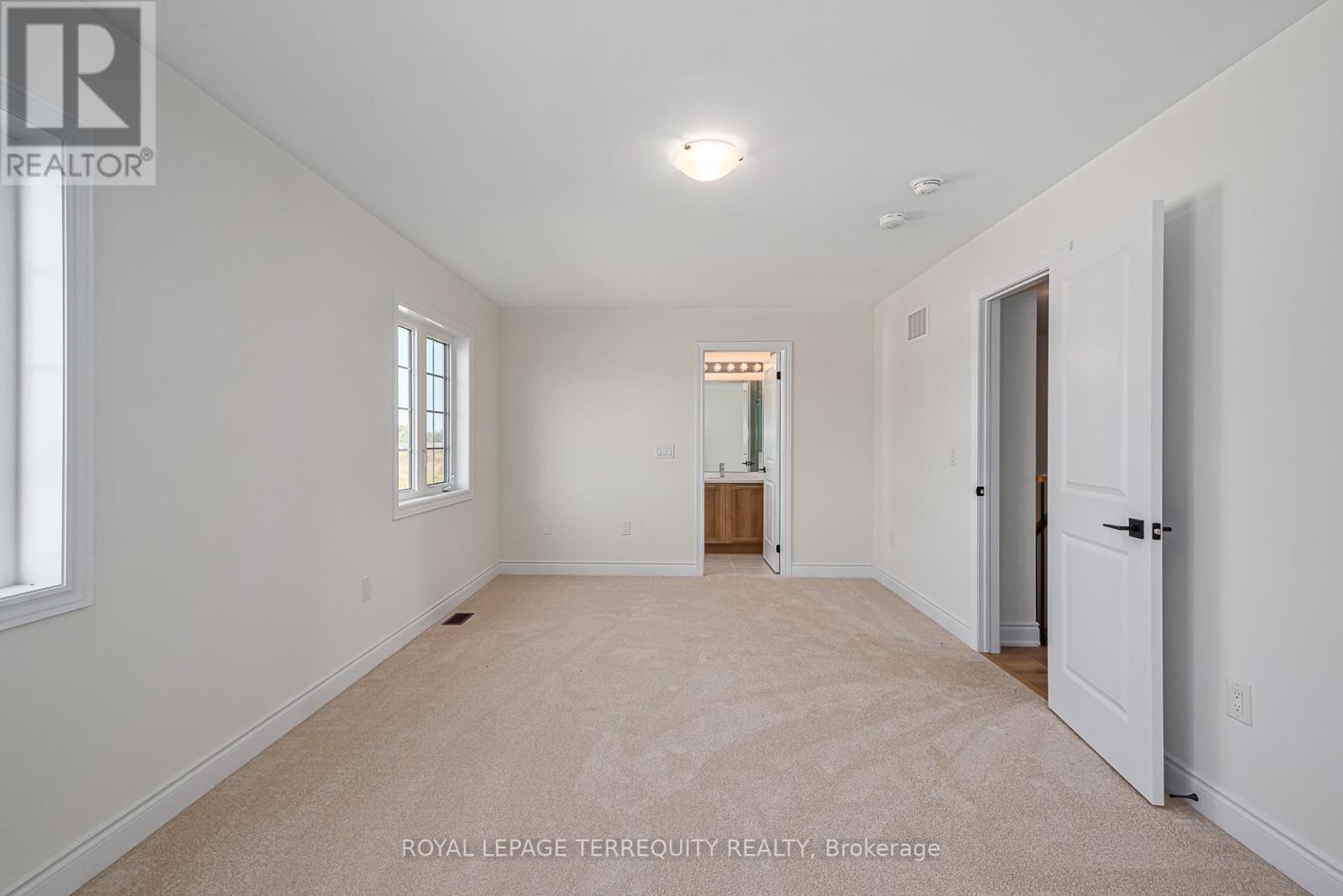 21 Mission Street, Wasaga Beach, Ontario  L0M 1S0 - Photo 9 - S11886366