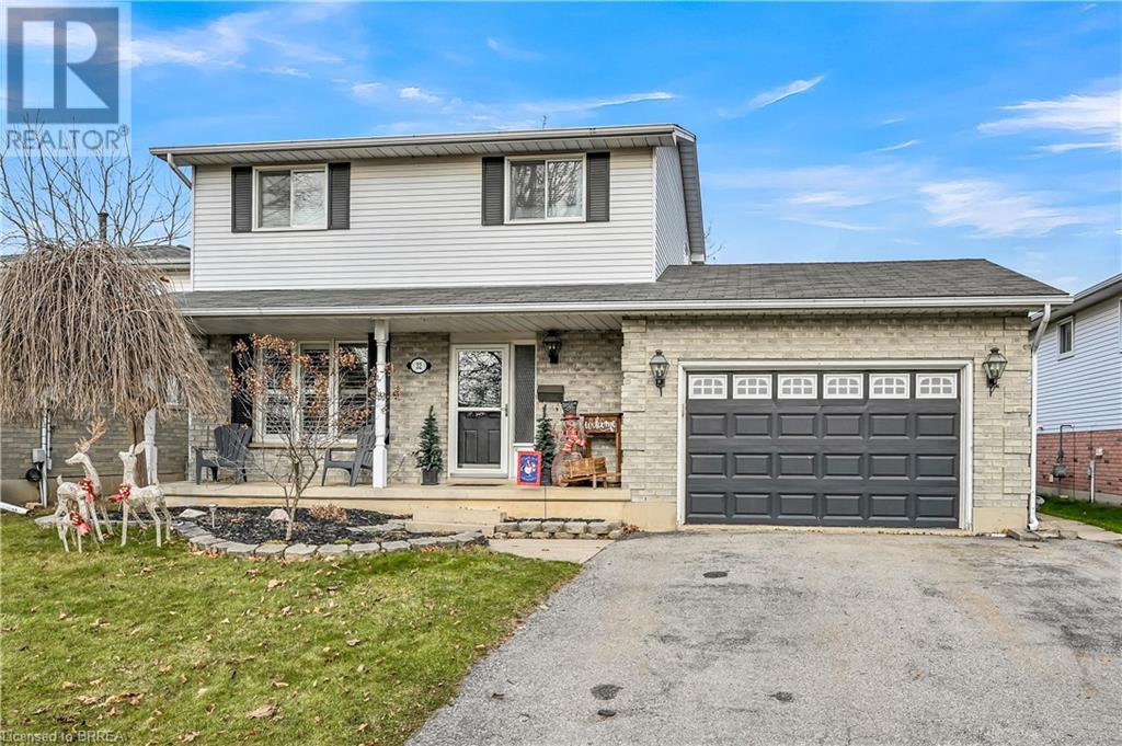 32 KIEV Boulevard, Brantford, Ontario