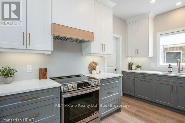 6 Diamond Street, East Zorra-Tavistock, Ontario  N0B 2R0 - Photo 16 - X11880207