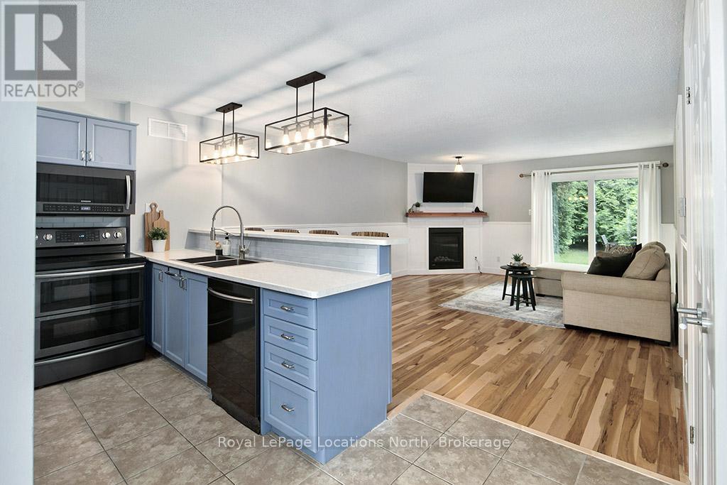 121 - 55 Trott Boulevard, Collingwood, Ontario  L9Y 5B8 - Photo 3 - S11886410