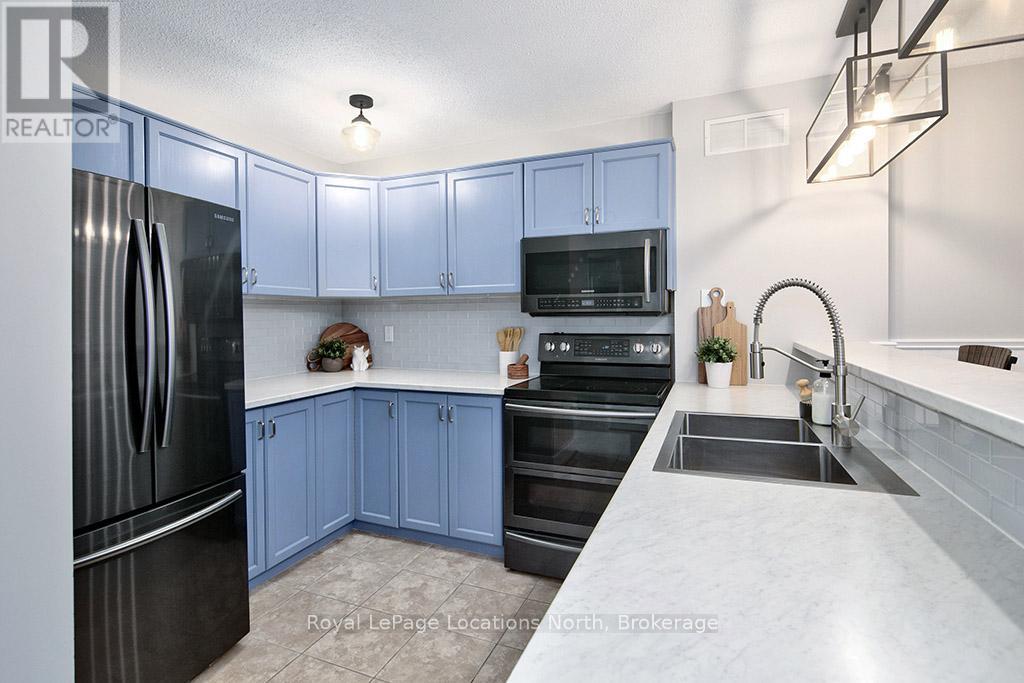 121 - 55 Trott Boulevard, Collingwood, Ontario  L9Y 5B8 - Photo 4 - S11886410
