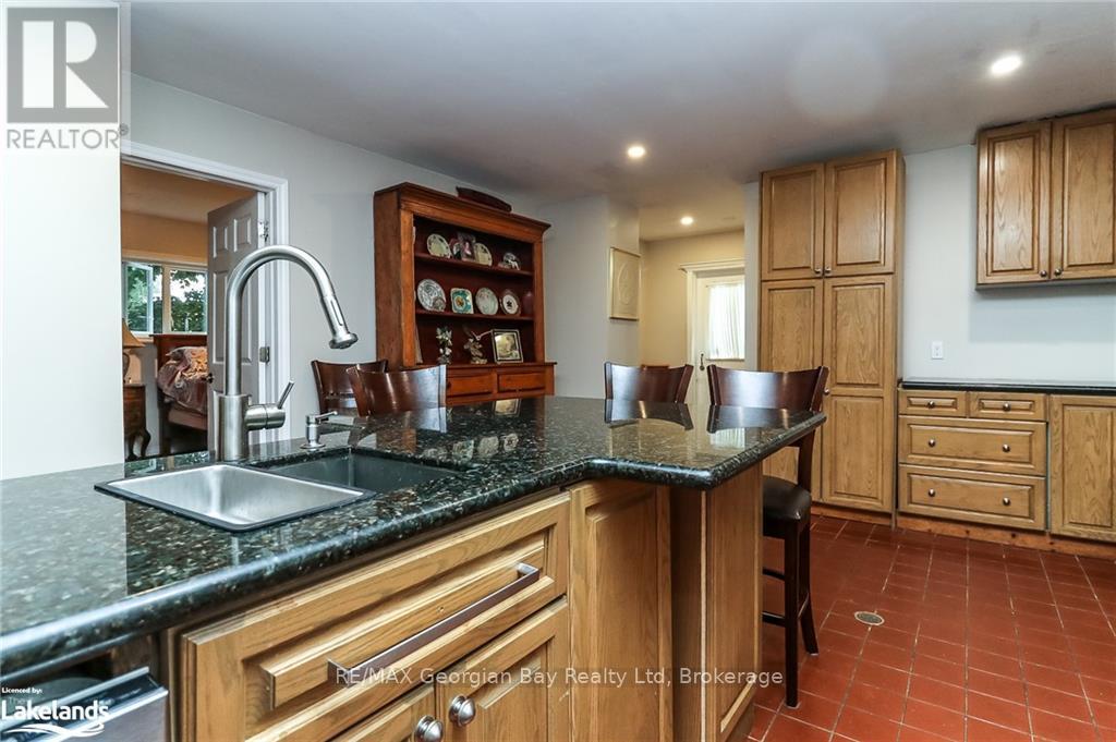 392 William Street, Tay, Ontario  L0K 2A0 - Photo 17 - S10896160