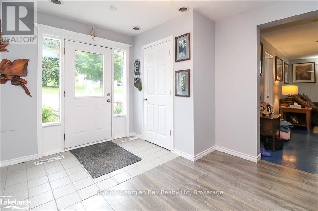 392 William Street, Tay, Ontario  L0K 2A0 - Photo 5 - S10896160