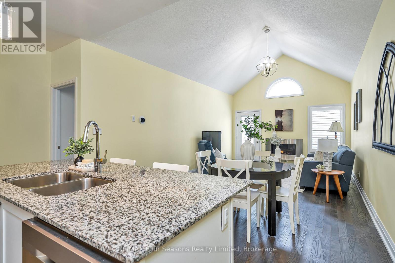 16 Kari Crescent, Collingwood, Ontario  L9Y 5B4 - Photo 9 - S11886577