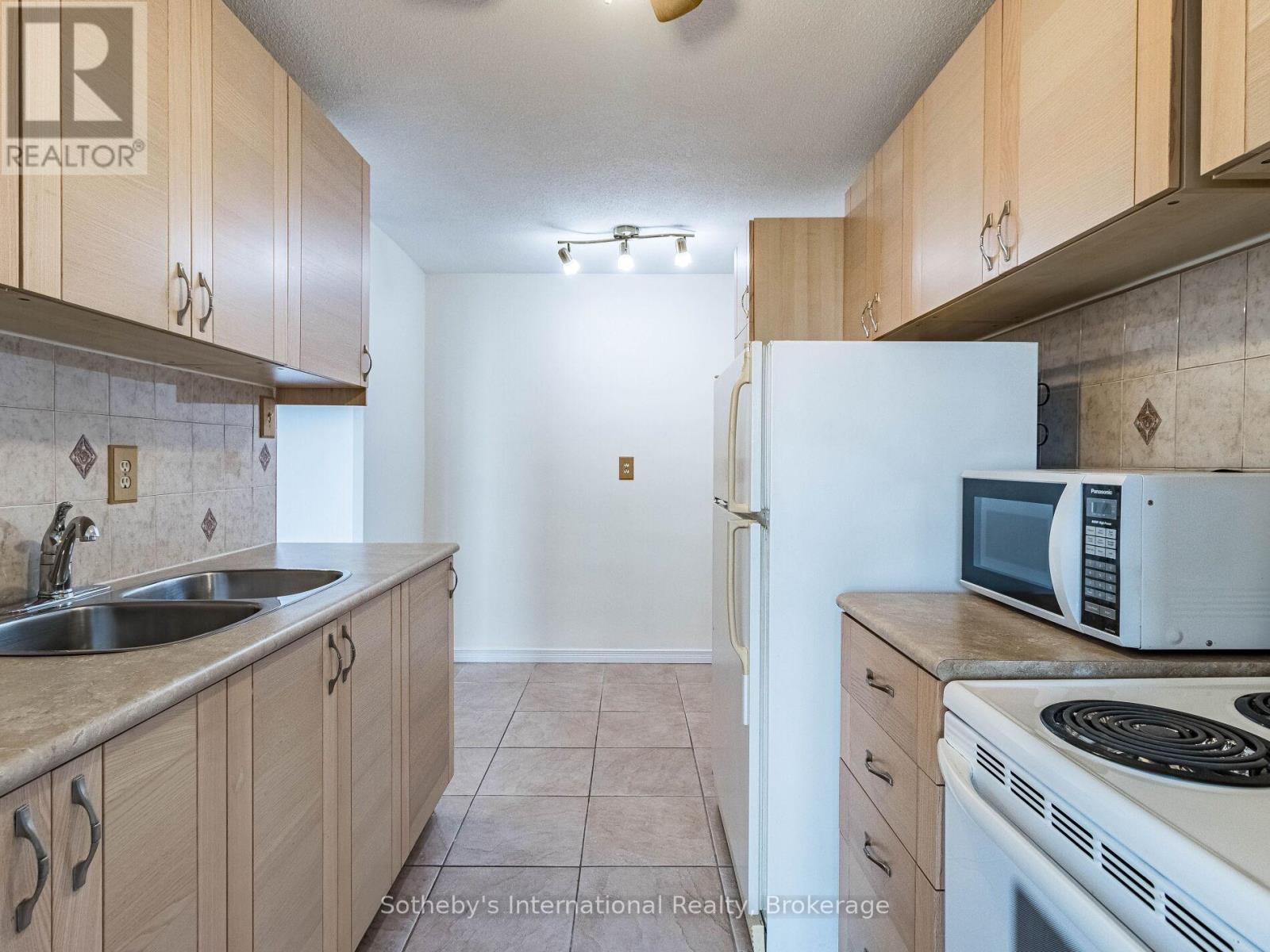 1110 - 3120 Kirwin Avenue, Mississauga, Ontario  L5A 3R2 - Photo 13 - W11886542