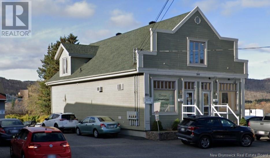 300 Victoria Street, Edmundston, New Brunswick  E3V 2J6 - Photo 1 - NB110156