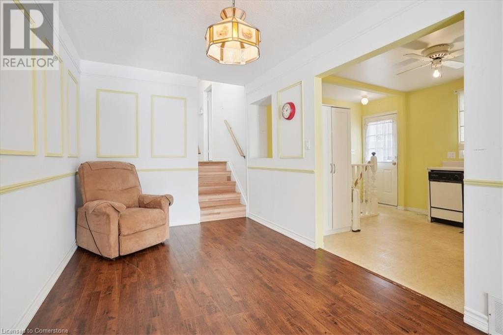 77 Cranbrook DriveHamilton, Ontario  L9C 4S5 - Photo 17 - 40684173