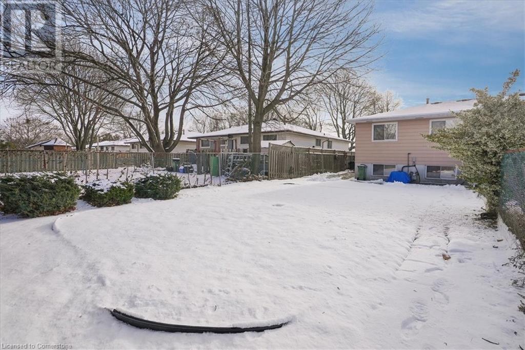 77 Cranbrook DriveHamilton, Ontario  L9C 4S5 - Photo 32 - 40684173