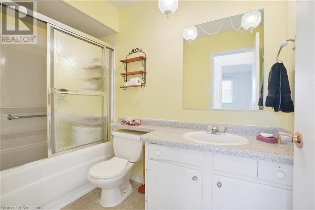 77 Cranbrook DriveHamilton, Ontario  L9C 4S5 - Photo 25 - 40684173