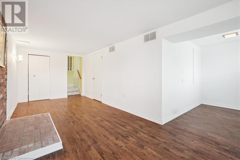 77 Cranbrook DriveHamilton, Ontario  L9C 4S5 - Photo 30 - 40684173