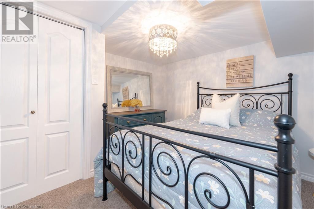 1225 Saddler CircleOakville, Ontario  L6M 2X5 - Photo 35 - 40683846