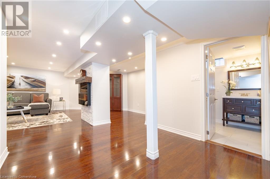 1225 Saddler CircleOakville, Ontario  L6M 2X5 - Photo 33 - 40683846