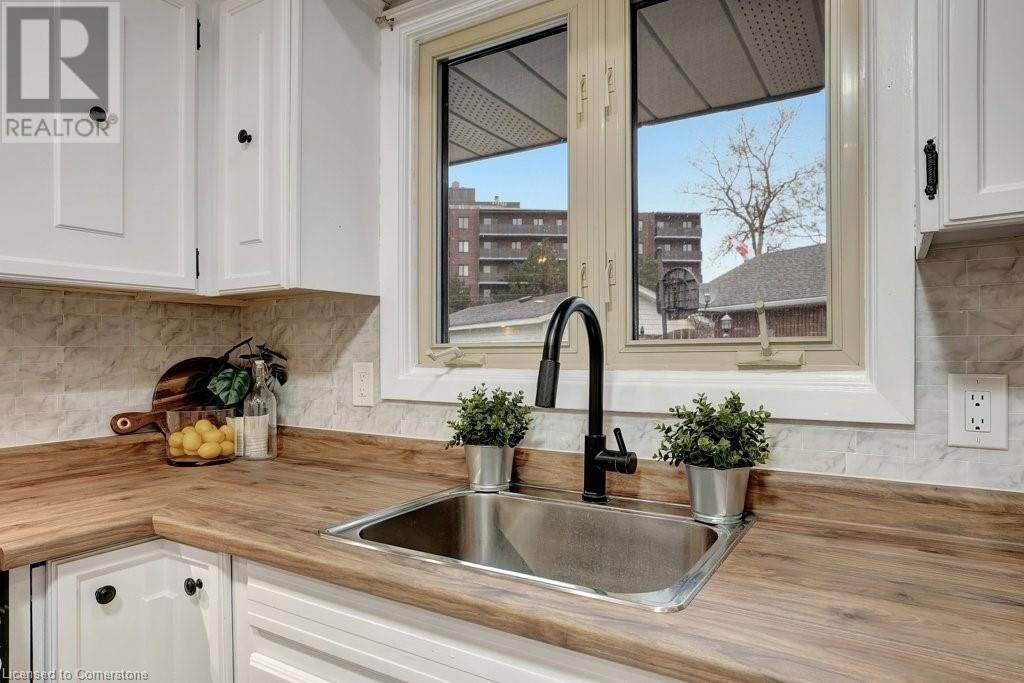 67 Kimberly Crescent Unit# Upper, Kitchener, Ontario  N2E 1C8 - Photo 18 - 40684072