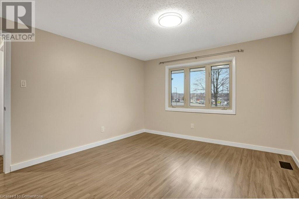 67 Kimberly Crescent Unit# Upper, Kitchener, Ontario  N2E 1C8 - Photo 26 - 40684072