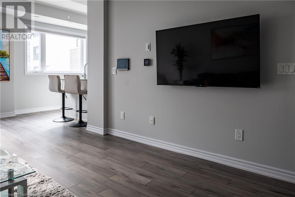 349 Wheat Boom Drive Drive Unit# 331, Oakville, Ontario  L6H 7X5 - Photo 6 - 40684202