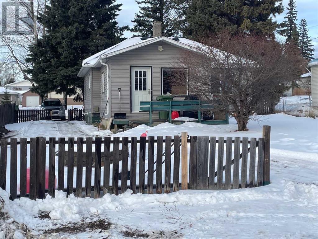 Property at 5021 10 Avenue image 3
