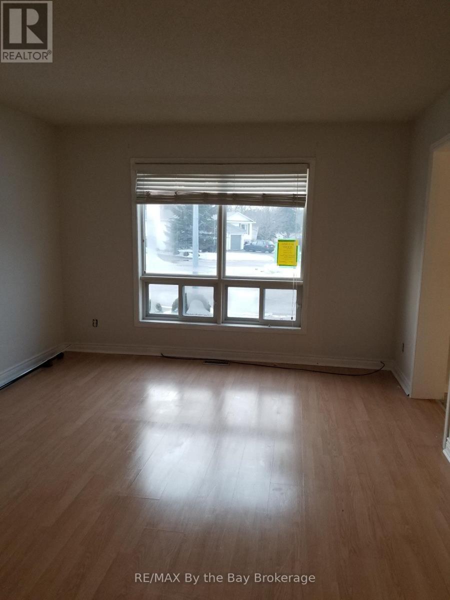 9 Myrtle Lynn Place, Wasaga Beach, Ontario  L9Z 1E2 - Photo 3 - S11886615