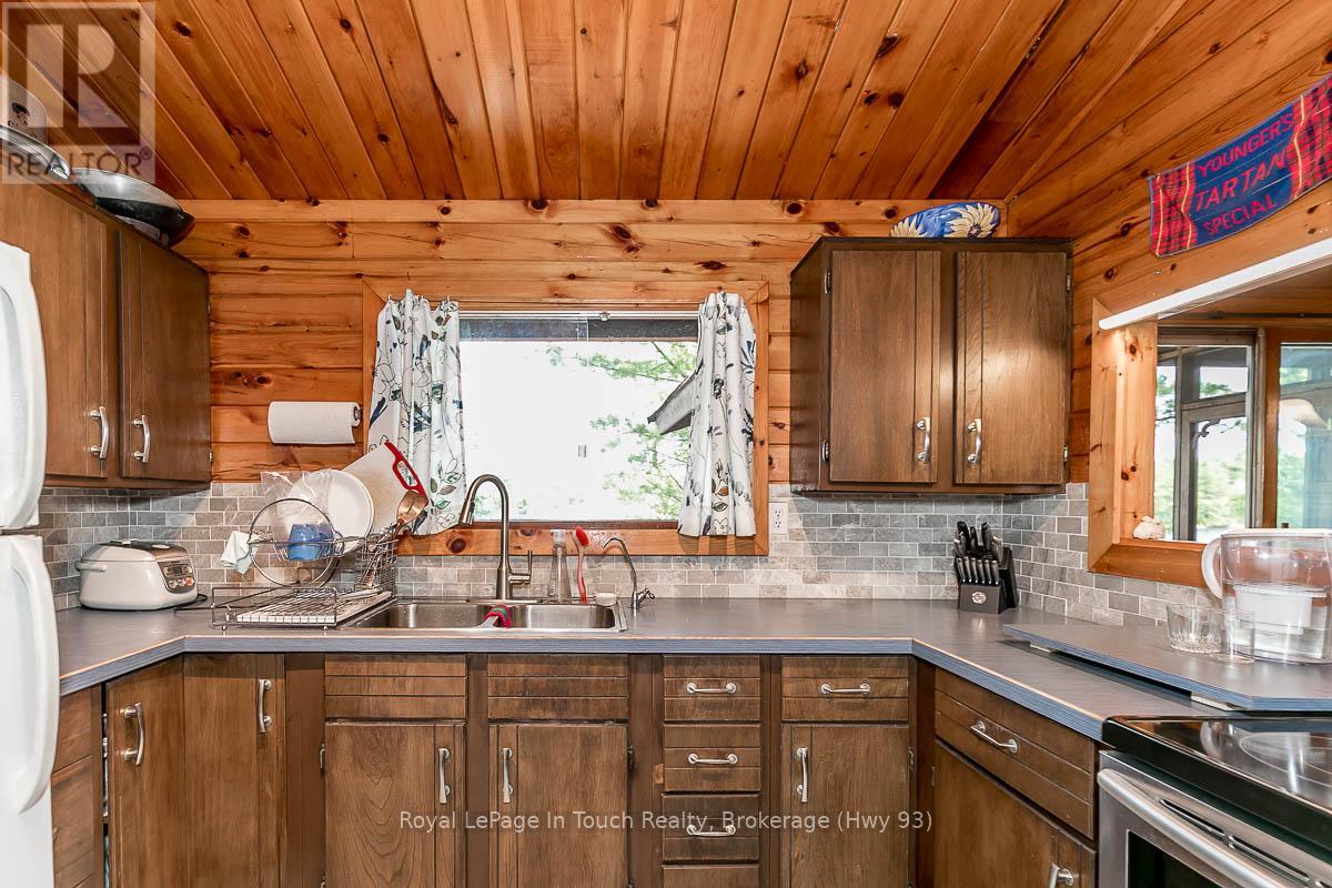 B207-7 Wahsoune Island, The Archipelago, Ontario  P2A 1T4 - Photo 12 - X10895861