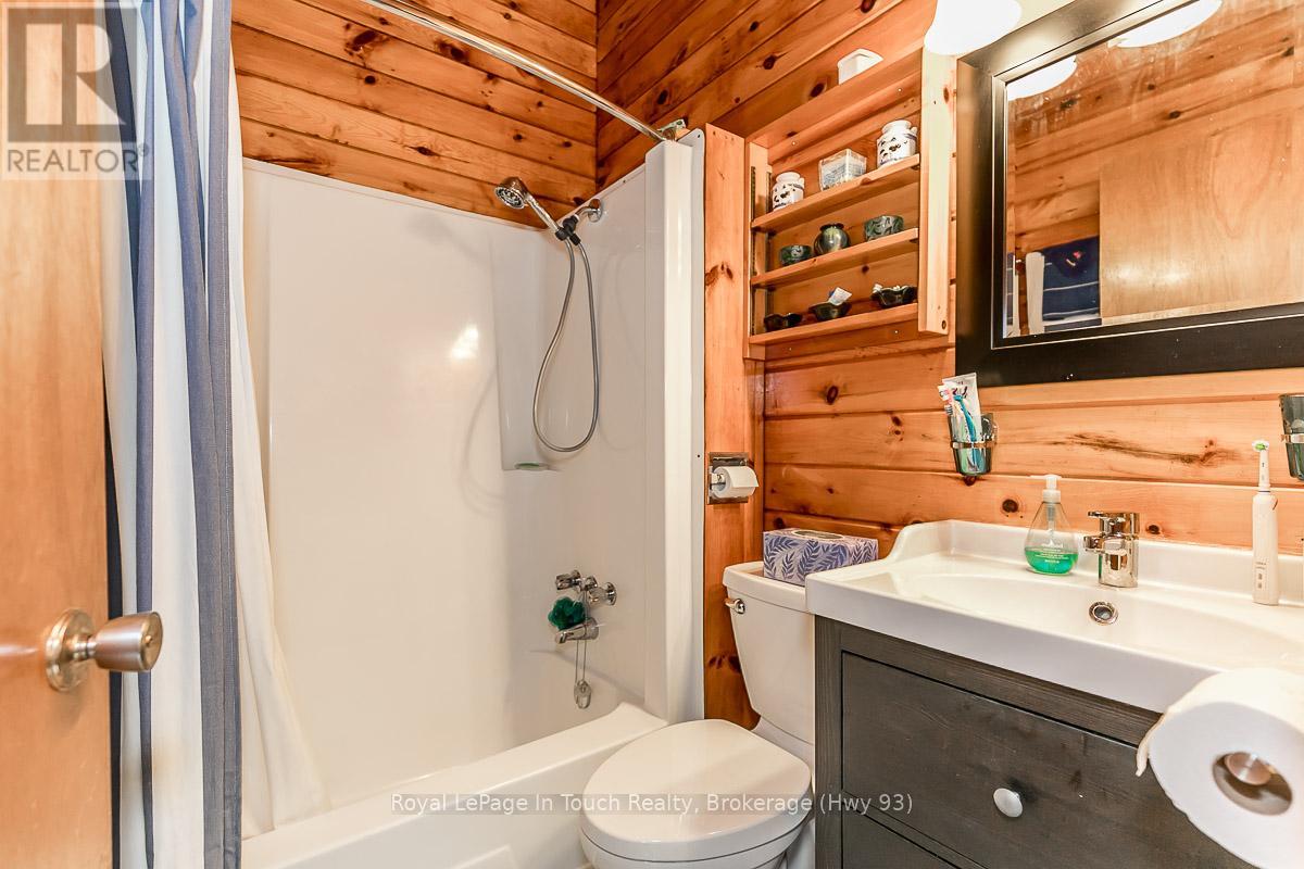 B207-7 Wahsoune Island, The Archipelago, Ontario  P2A 1T4 - Photo 24 - X10895861